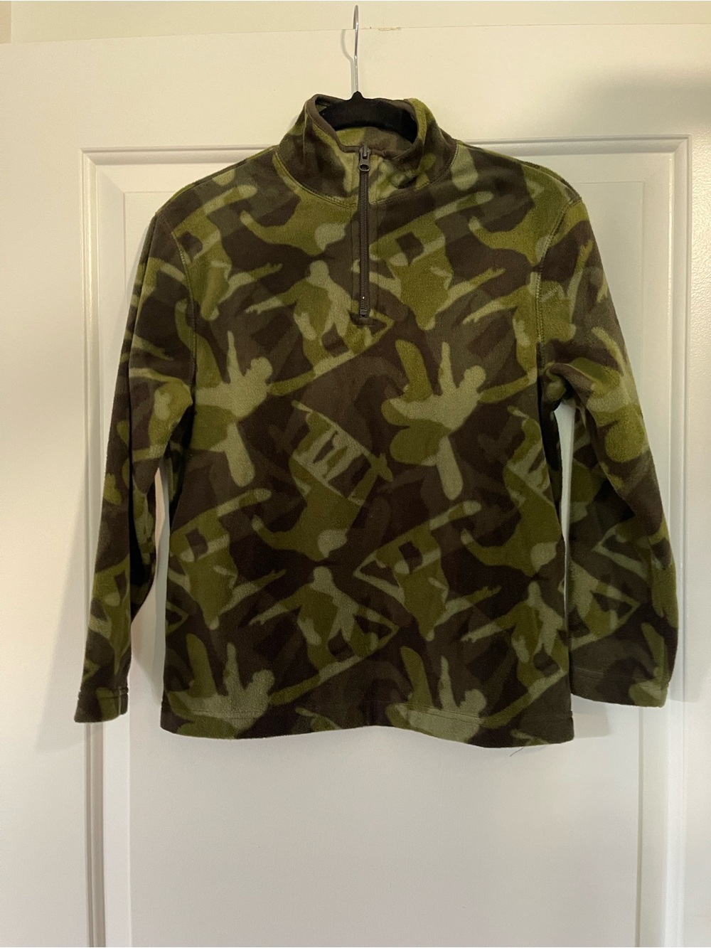 Old Navy Boys Camo Half-Zip Fleece Pullover - Size M